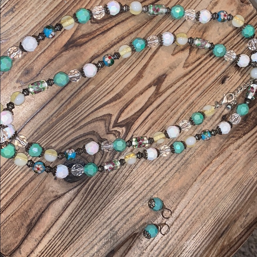 Beaded necklace with matching earrings